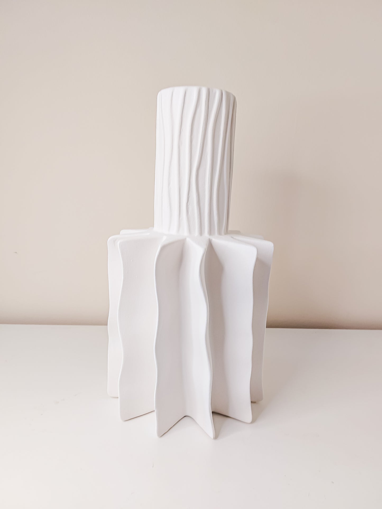 Canary Palm Ceramic Vase in White