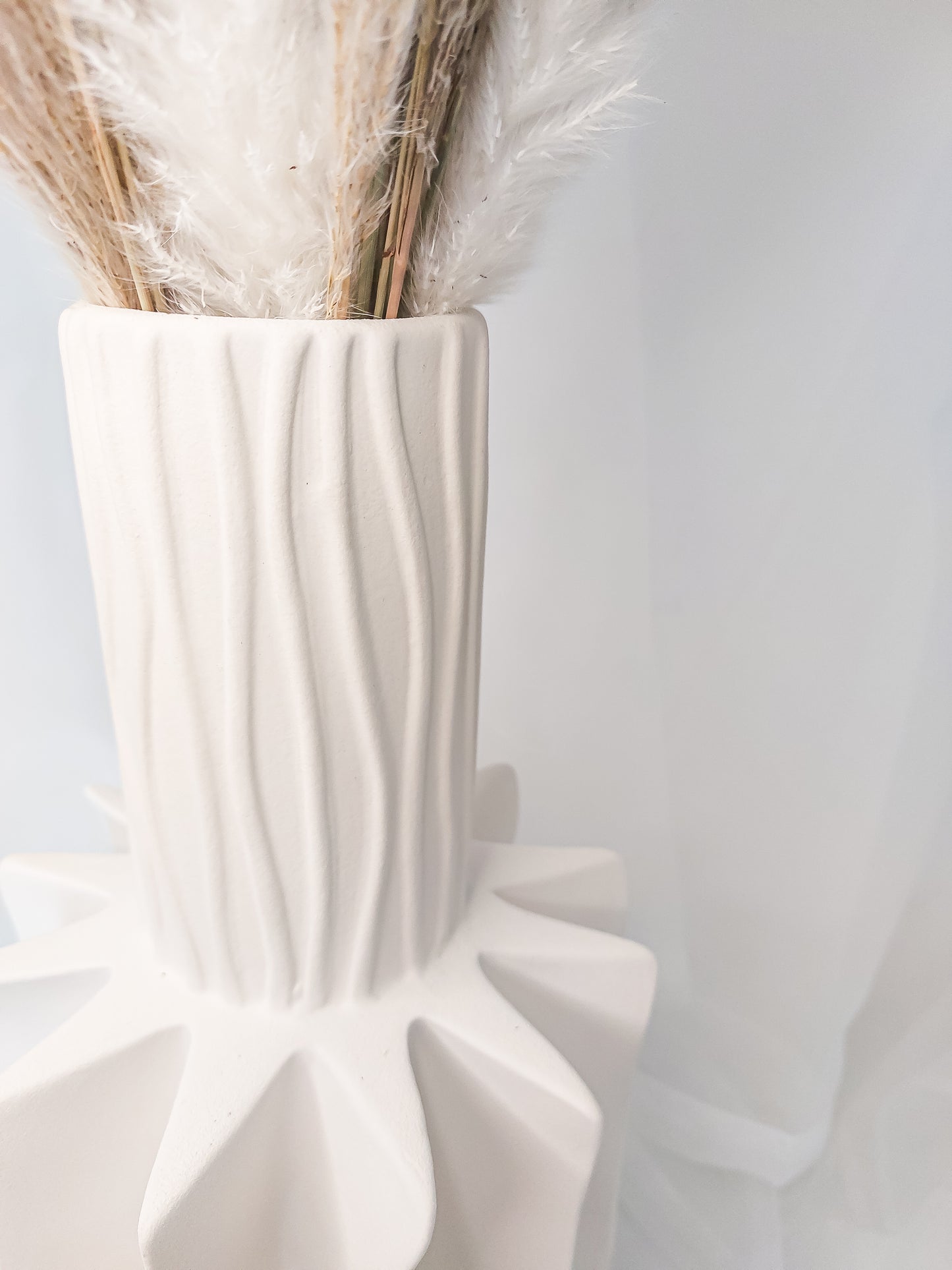 Canary Palm Ceramic Vase in White