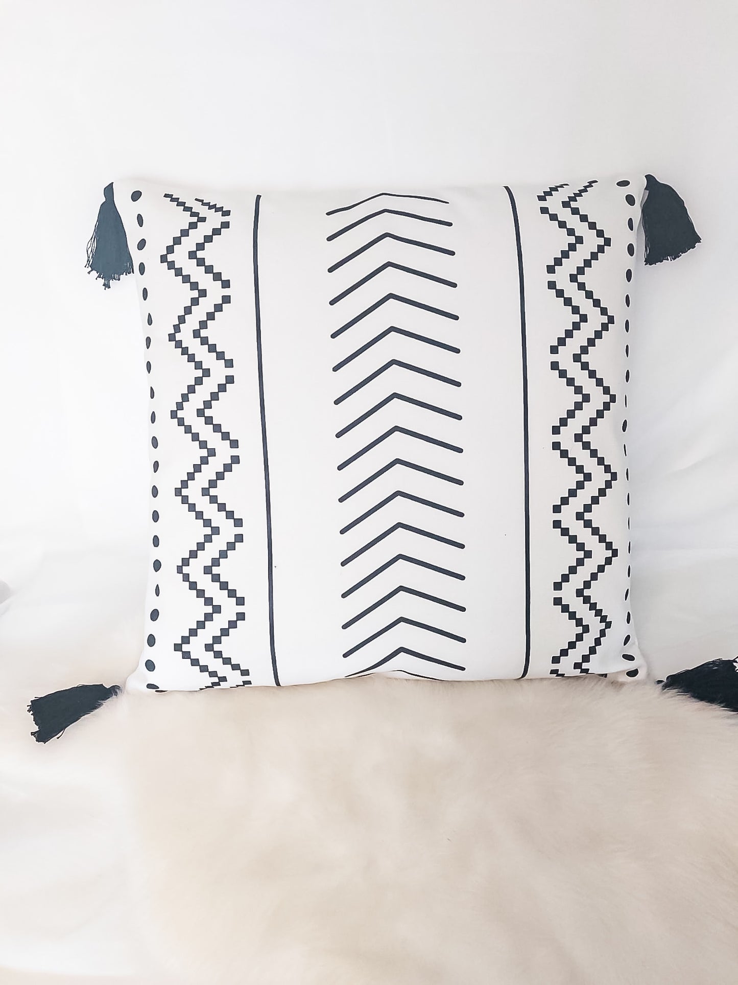 Tiki Monochrome Cushion Cover