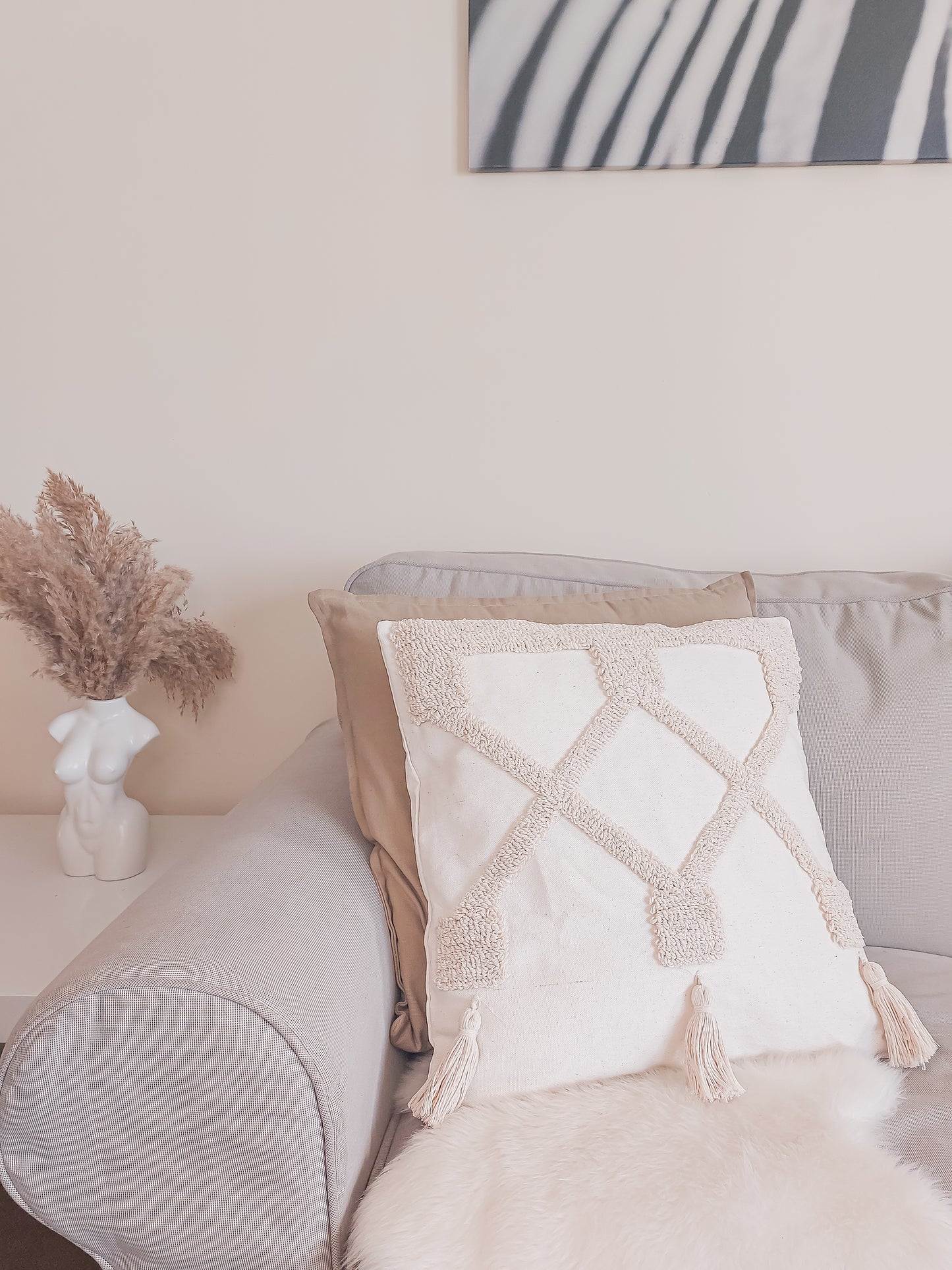 Kaya Beige Cushion Cover