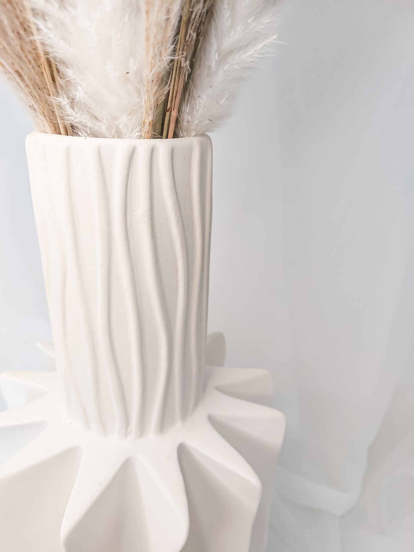 Canary Palm Ceramic Vase in White