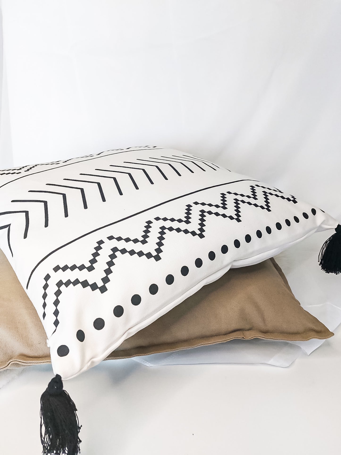 Tiki Monochrome Cushion Cover